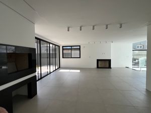 Image 3 - 757455