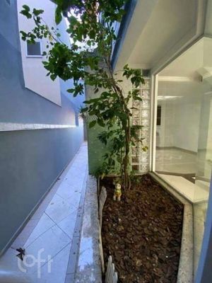 Image 18 - 757537
