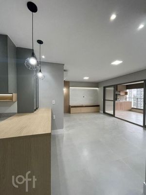 Image 25 - 757756