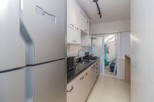 Image 17 - 757796