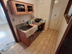 Image 26 - 757853