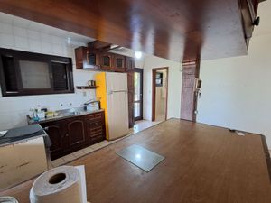 Image 33 - 757853
