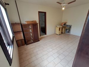 Image 39 - 757853
