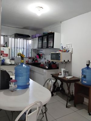 Image 5 - 757917