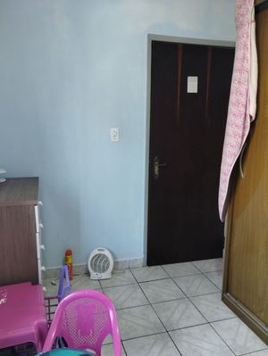 Image 8 - 757917