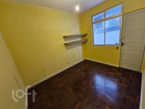 Image 30 - 758113