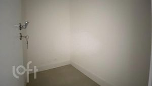 Image 19 - 758454