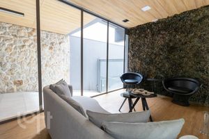 Image 18 - 758484