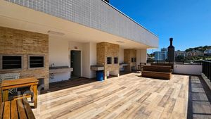 Image 9 - 758487