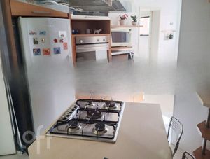 Image 2 - 758494