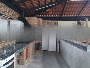 Image 40 - 758494