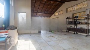Image 35 - 758571
