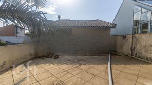 Image 37 - 758571