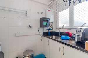 Image 17 - 760677