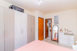 Image 19 - 776314