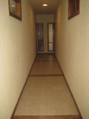 Image 8 - 7780