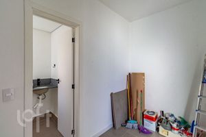 Image 26 - 785832