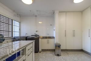 Image 36 - 789652