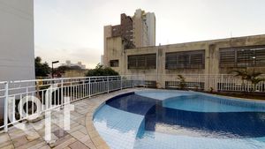 Image 17 - 798651