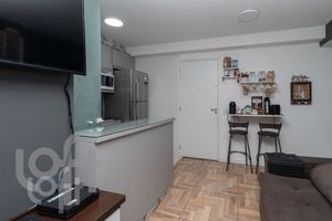 Image 11 - 804510