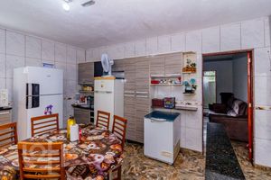 Image 12 - 804784
