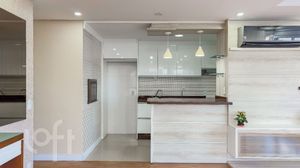 Image 10 - 804834