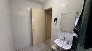 Image 11 - 806312