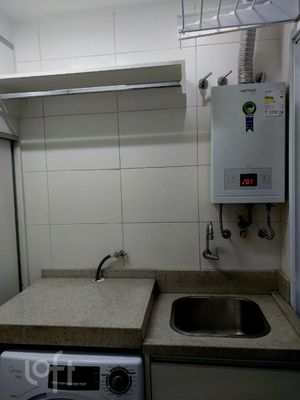 Image 38 - 806418