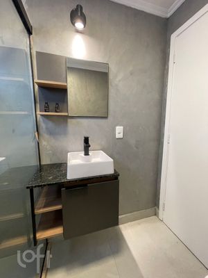 Image 25 - 806462