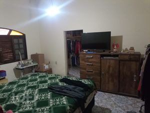Image 3 - 806483