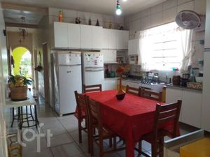 Image 7 - 806550