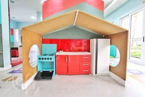 Image 35 - 806599