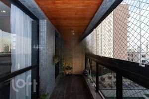 Image 5 - 806608