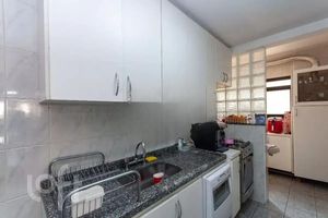 Image 11 - 806608