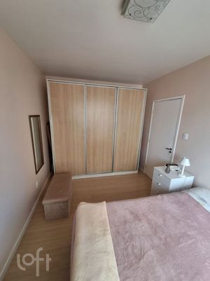 Image 8 - 806615