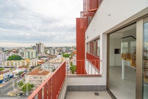 Image 9 - 806685