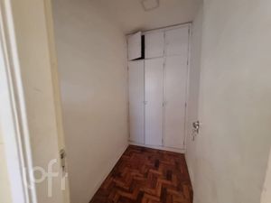 Image 10 - 806686