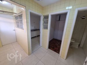 Image 8 - 806686