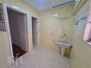 Image 11 - 806686