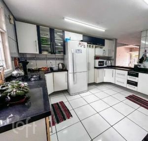 Image 33 - 806733