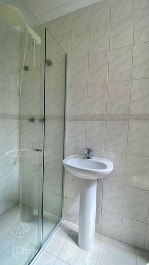 Image 19 - 806734