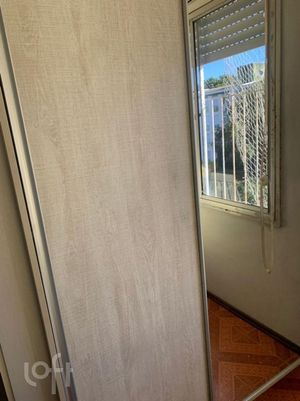 Image 19 - 806735