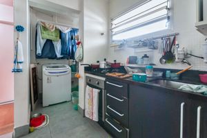 Image 11 - 807280