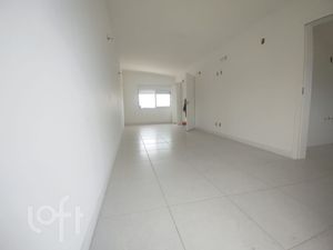 Image 30 - 807405