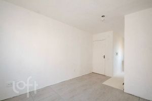 Image 4 - 807512