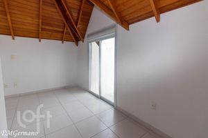 Image 9 - 807664