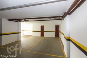 Image 35 - 807664
