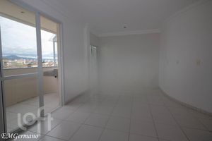 Image 43 - 807664