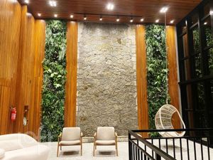 Image 15 - 807679
