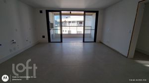 Image 3 - 807679